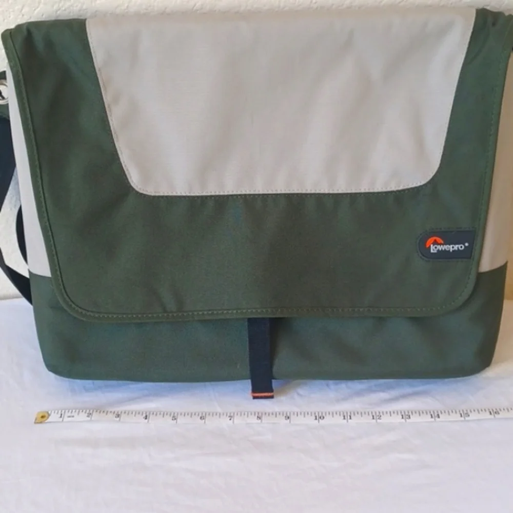 Lowepro Slim Factor Laptop Messenger Shoulder Bag Green Gray & Orange Large EUC